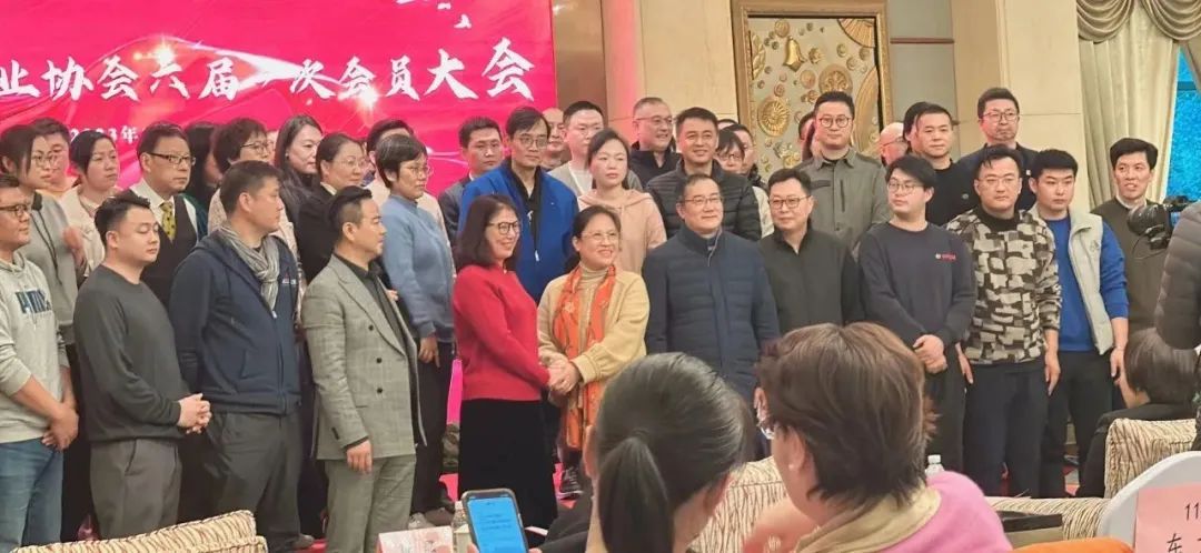 恭喜泰優(yōu)匯典當(dāng)行總經(jīng)理張靜女士榮任上海典當(dāng)行業(yè)協(xié)會(huì)第六屆理事會(huì)會(huì)長? 公司新聞 第4張- 恭喜泰優(yōu)匯典當(dāng)行總經(jīng)理張靜女士榮任上海典當(dāng)行業(yè)協(xié)會(huì)第六屆理事會(huì)會(huì)長? (http://m.ssksuo.cn/) 公司新聞 第4張