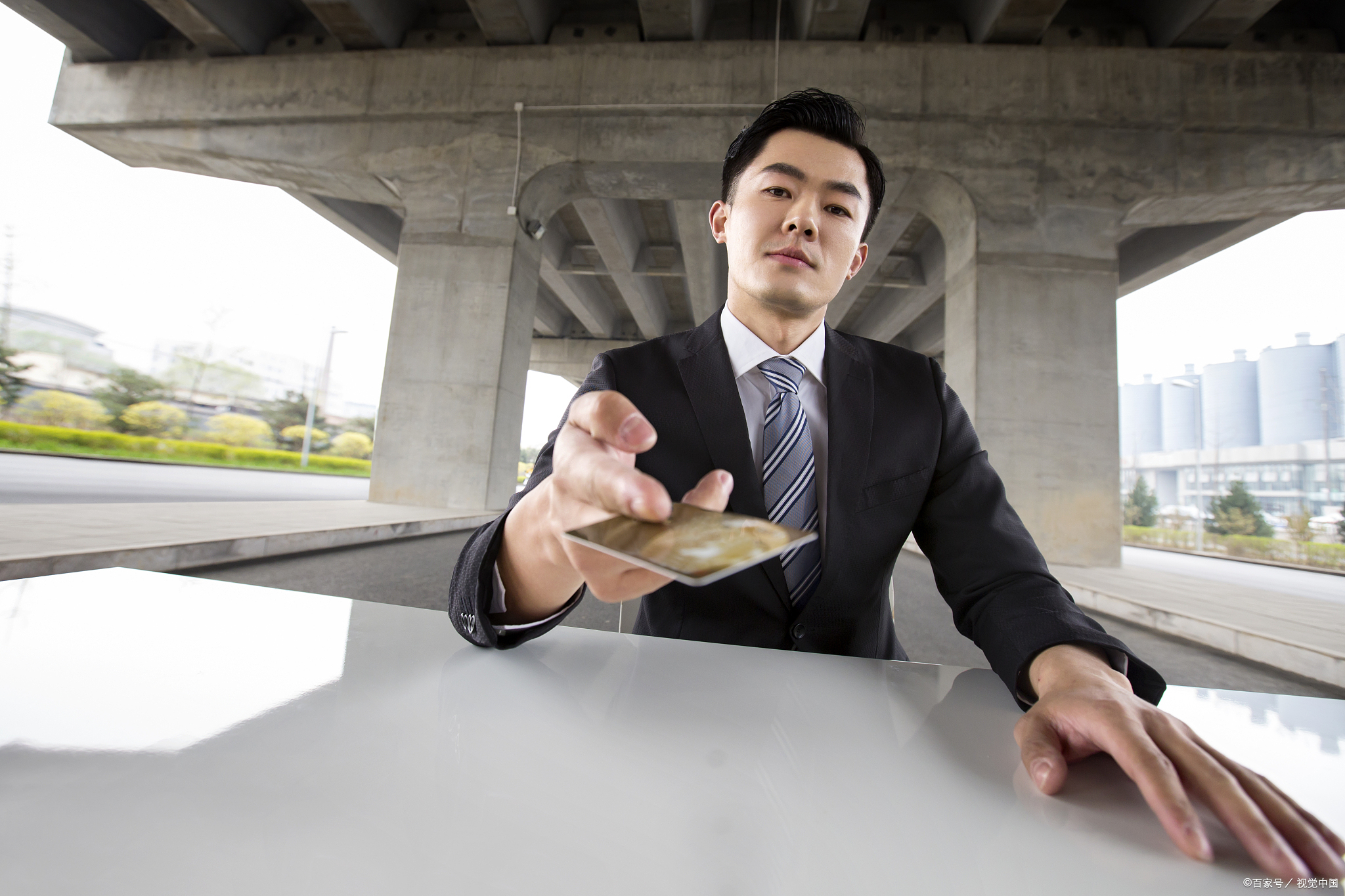 做車子抵押貸款的銀行(抵押車子貸款銀行做什么業(yè)務(wù))? (http://m.ssksuo.cn/) 知識(shí)問答 第2張